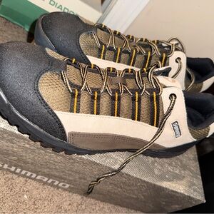 Shimano Men's Black and Tan Athletic Shoes
